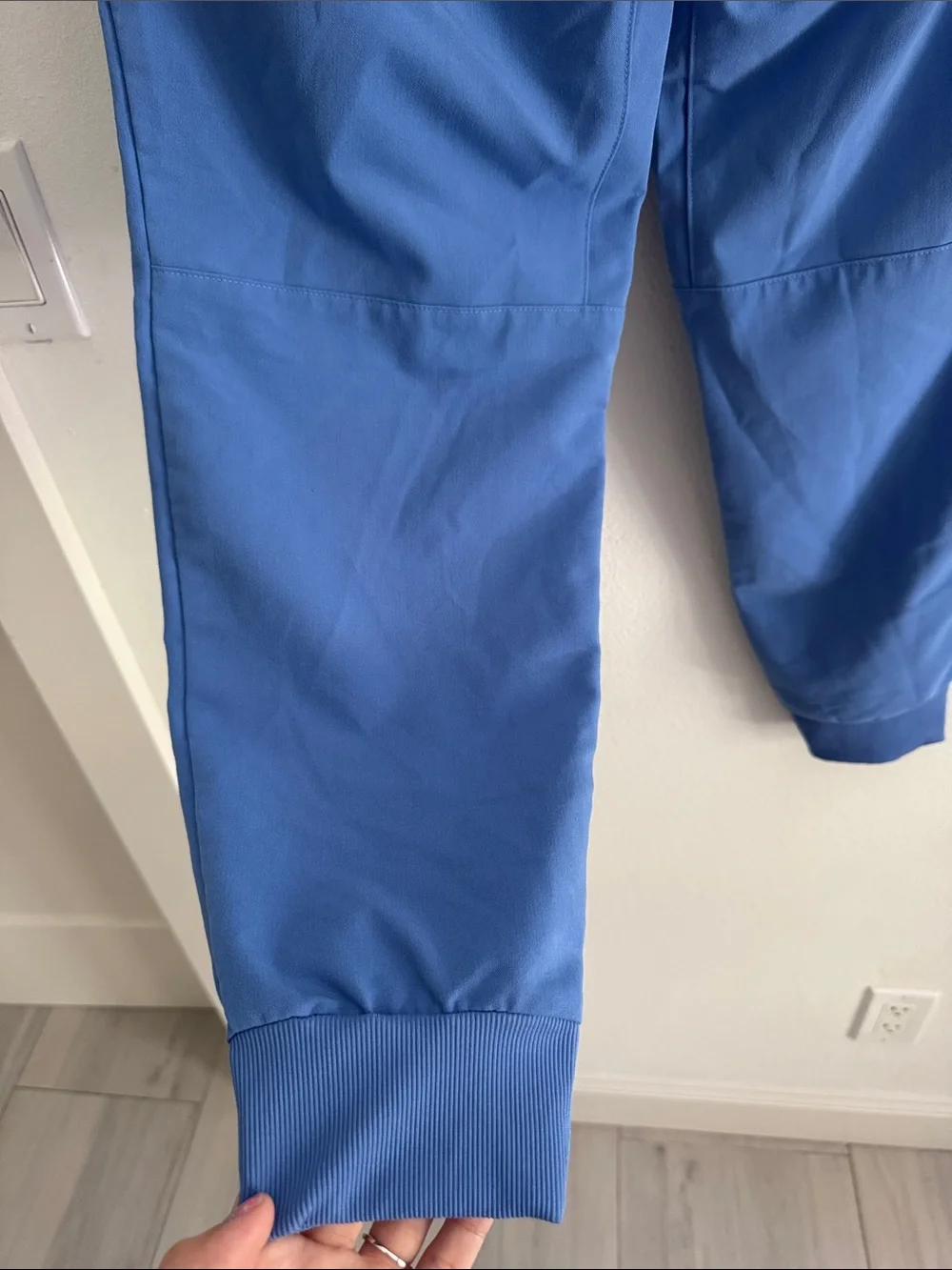Figs men’s Tansen blue scrubs Joggers size Small